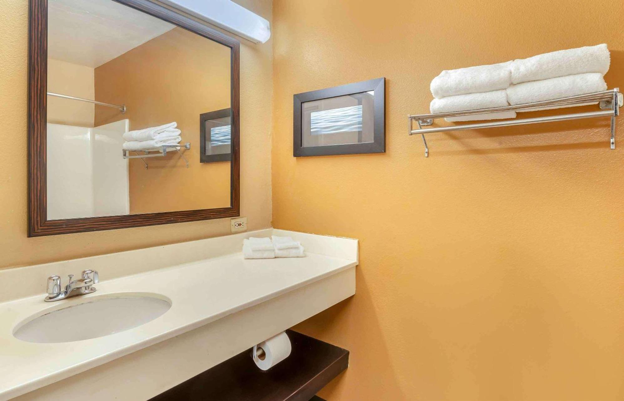 Extended Stay America Suites - Oakland - Эмеривилл Экстерьер фото