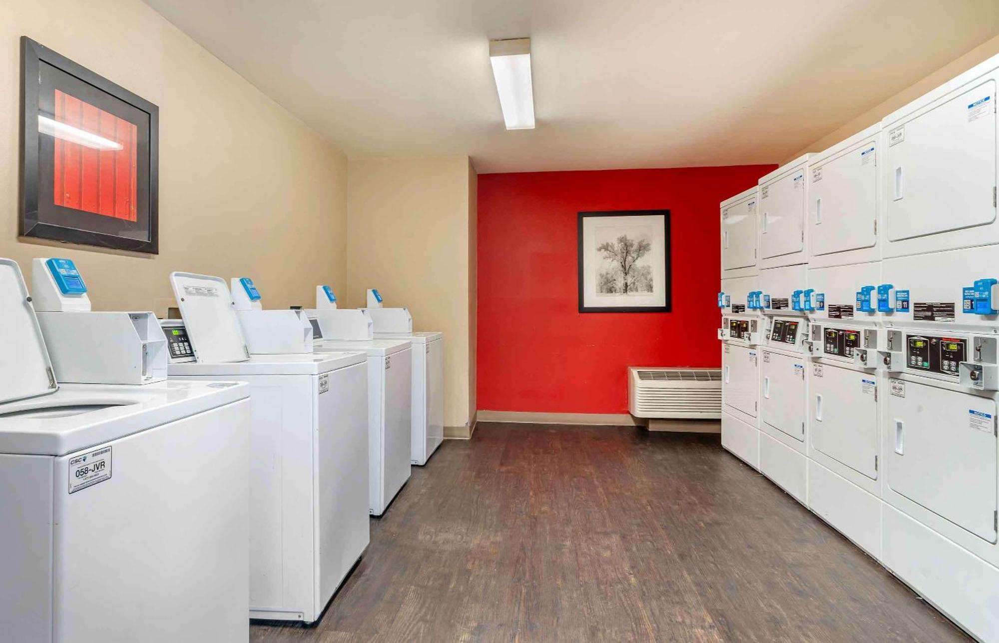 Extended Stay America Suites - Oakland - Эмеривилл Экстерьер фото