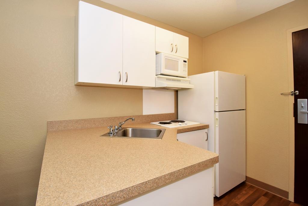 Extended Stay America Suites - Oakland - Эмеривилл Экстерьер фото