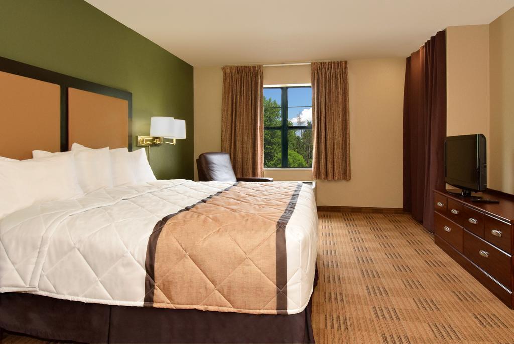 Extended Stay America Suites - Oakland - Эмеривилл Экстерьер фото