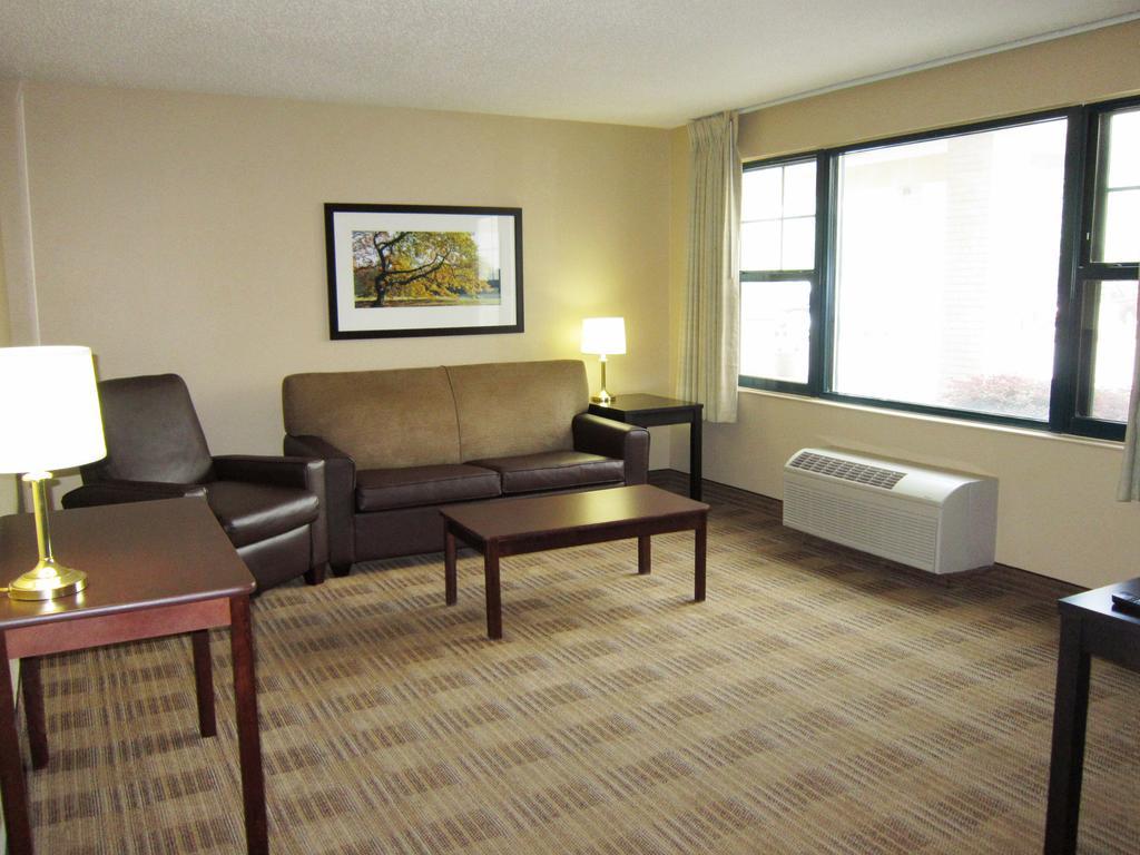 Extended Stay America Suites - Oakland - Эмеривилл Экстерьер фото