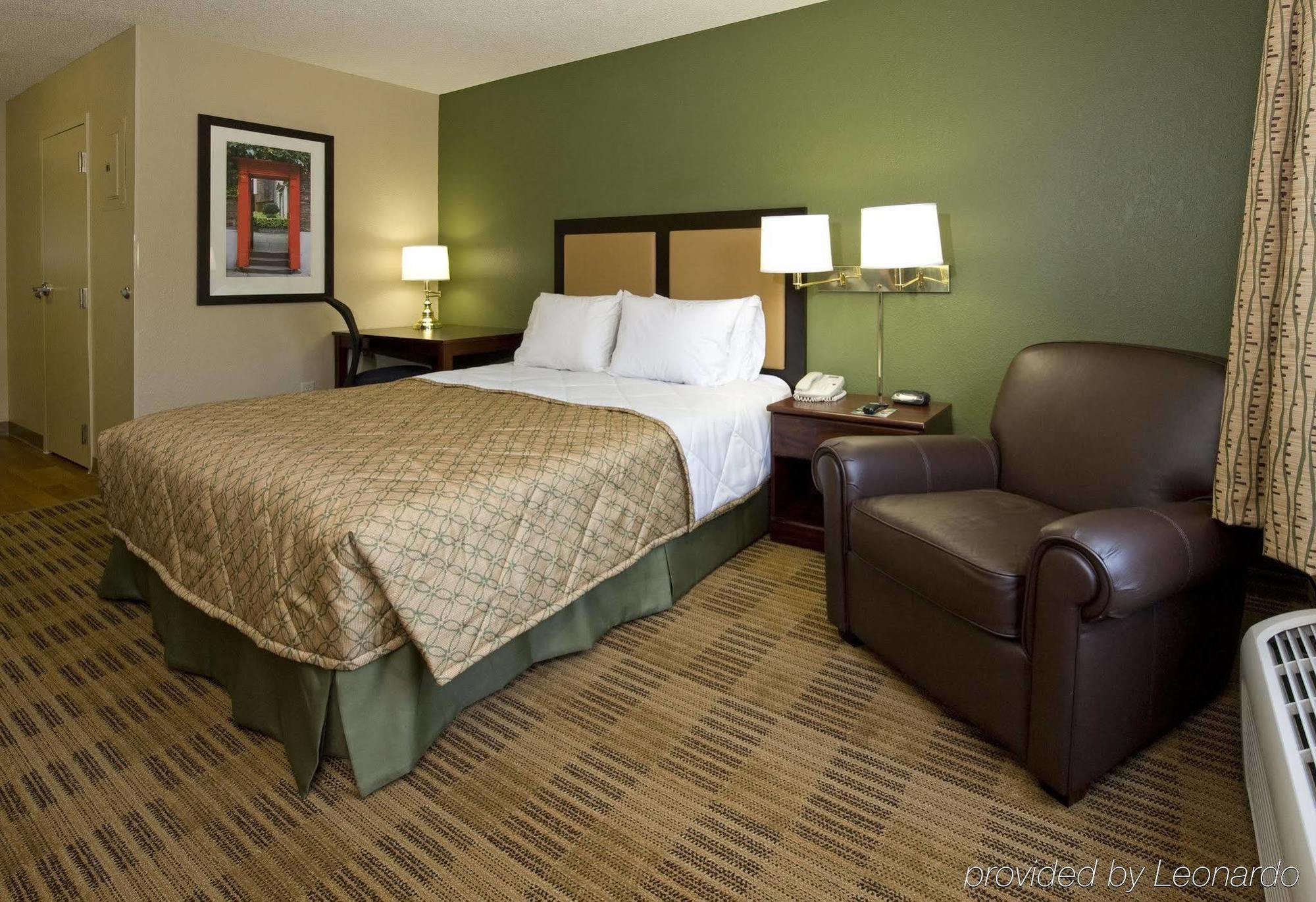 Extended Stay America Suites - Oakland - Эмеривилл Экстерьер фото